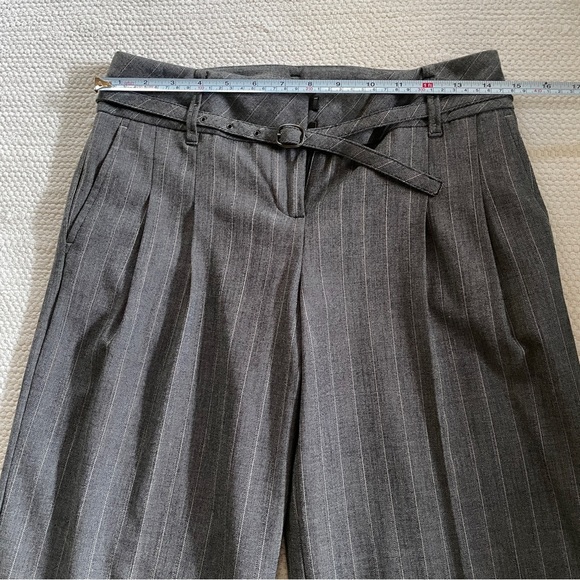 Ann Taylor LOFT Petite Pinstriped Pleated Knee Length Cuff Pants With Belt 2P - Picture 6 of 9